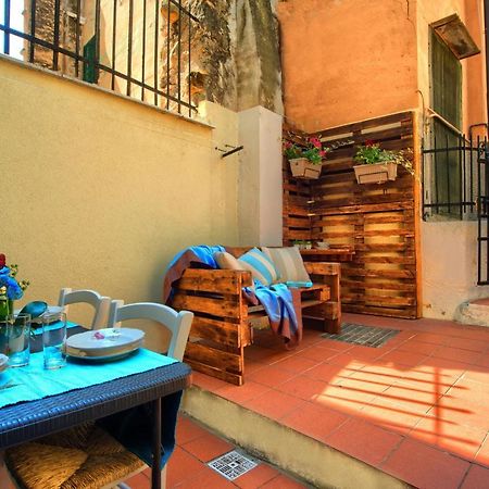 Villa Casa A 2 Passi Dal Mare Con Patio Privato à Imperia Extérieur photo