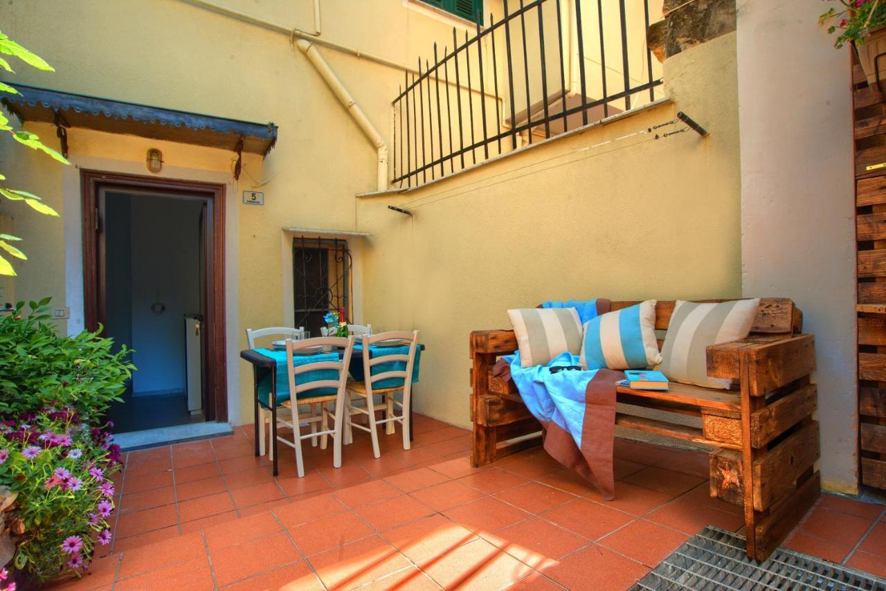 Villa Casa A 2 Passi Dal Mare Con Patio Privato à Imperia Extérieur photo